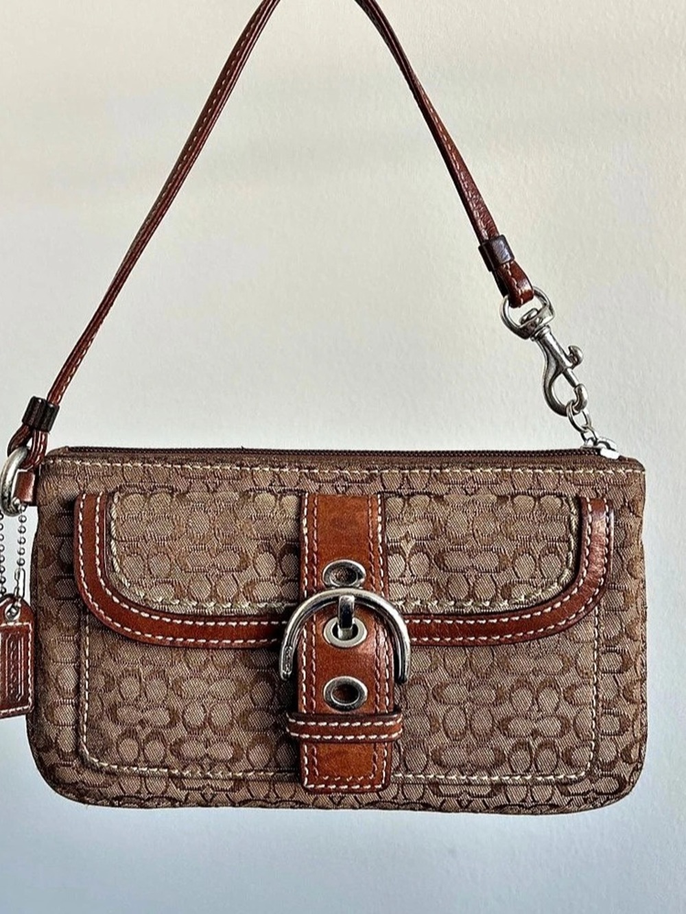 Coach Soho Signature C Buckle Wristlet Brown